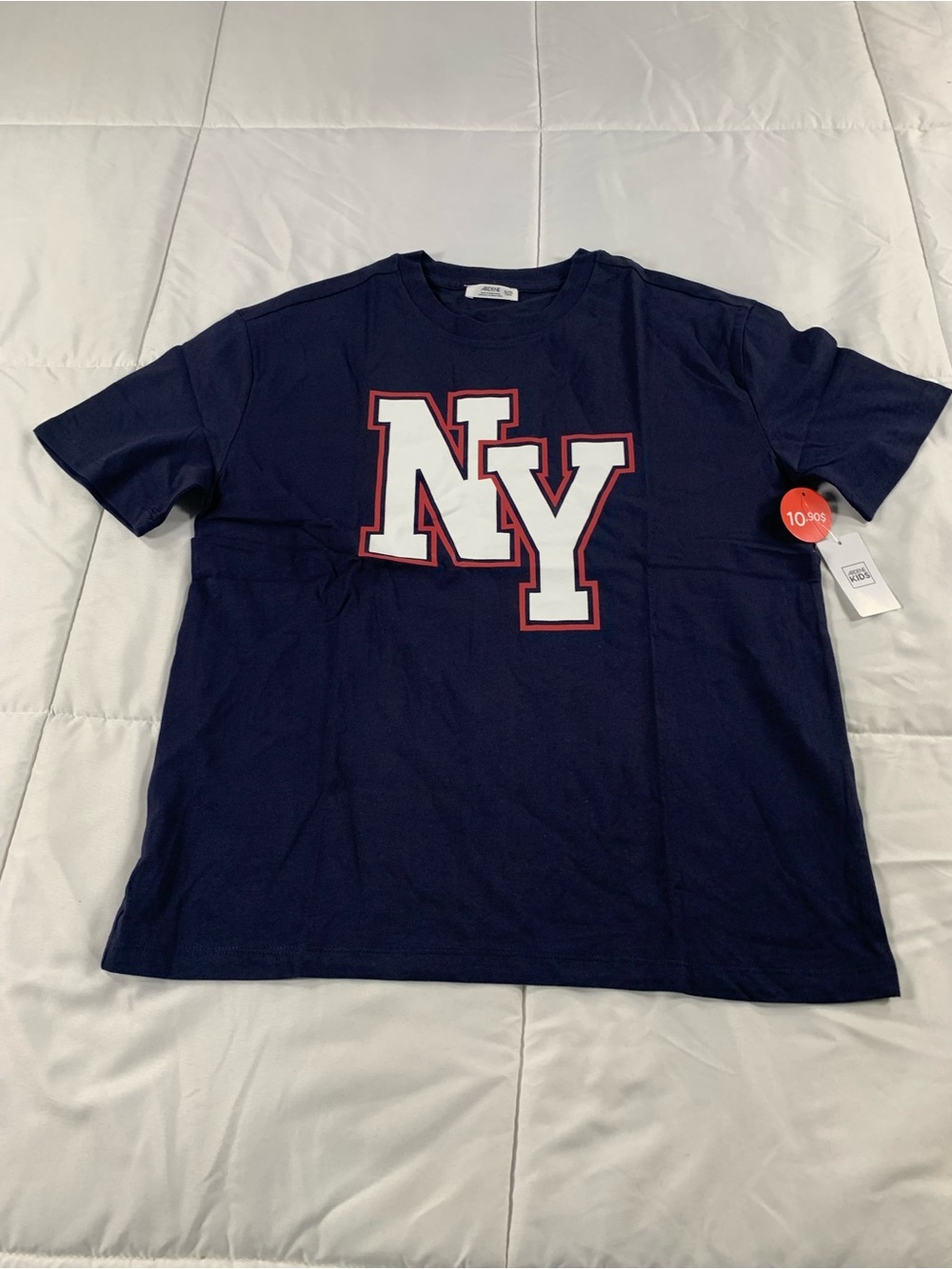 New Ardene T-shirt size 13/14Y